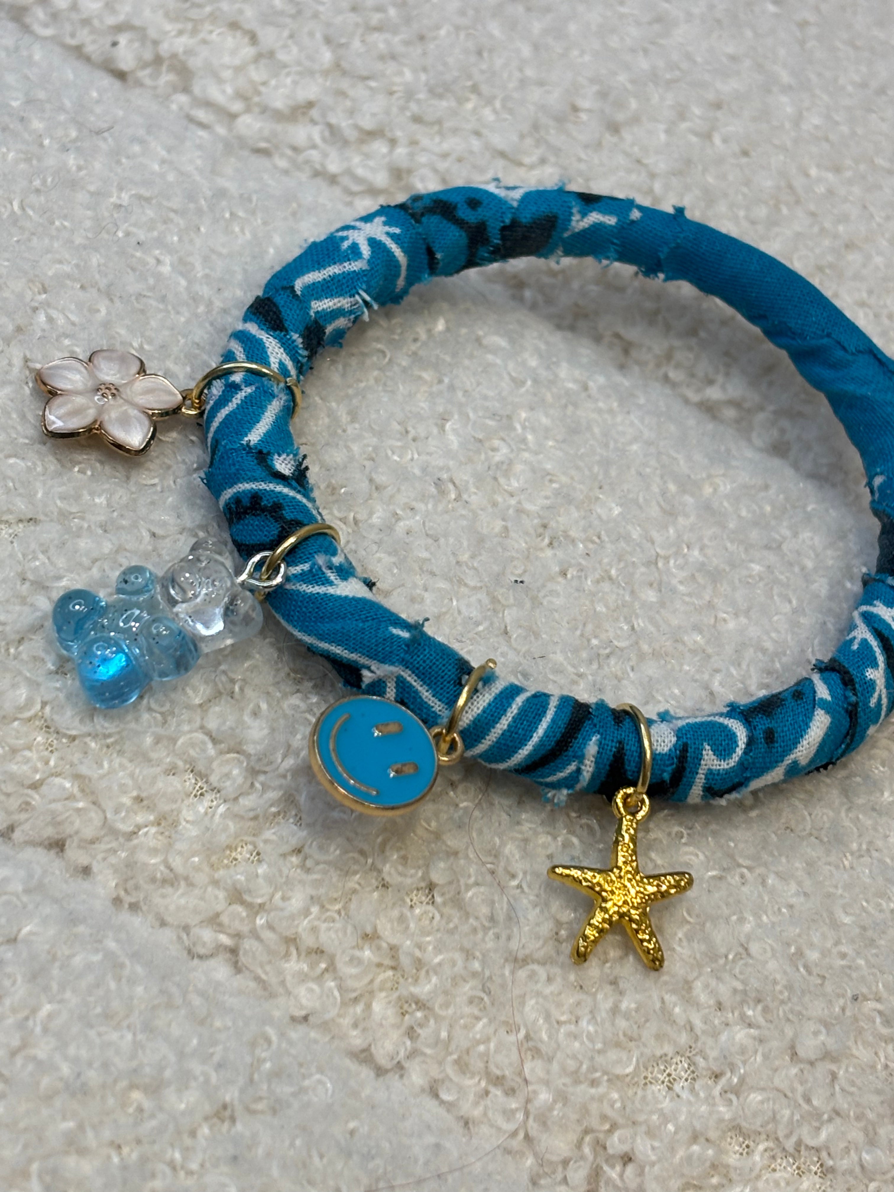 Jonc charms